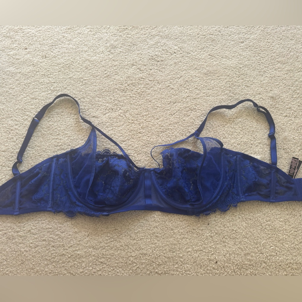 Blue lace Victoria's Secret Bra 34DD